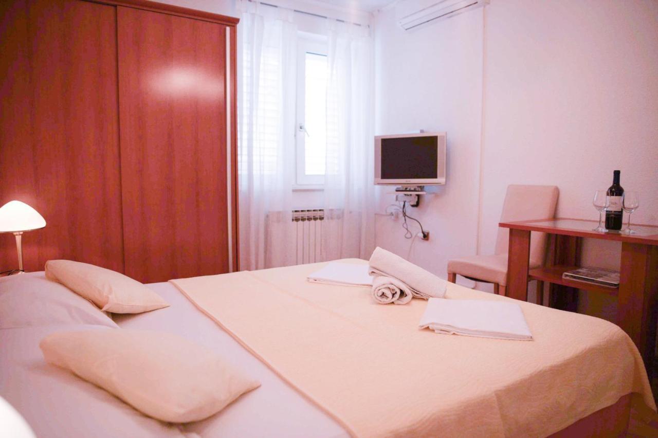 House Bilic Appartement Baška Voda Buitenkant foto