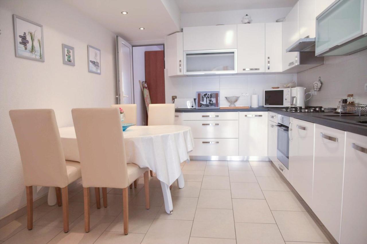 House Bilic Appartement Baška Voda Buitenkant foto